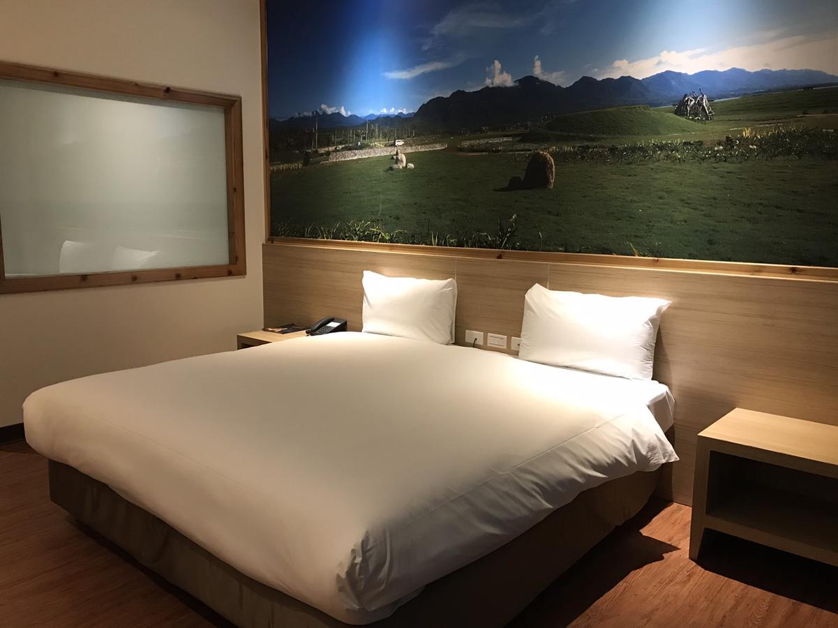 Готель 綺麗商旅園區館 Taitung Екстер'єр фото